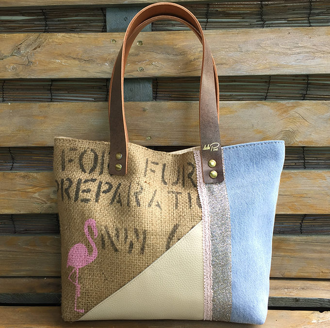 grand-sac-shopping-Lulu Pini-toile-jute-cafe-jean-recycles-cuir-beige-ivoire-flamant-rose